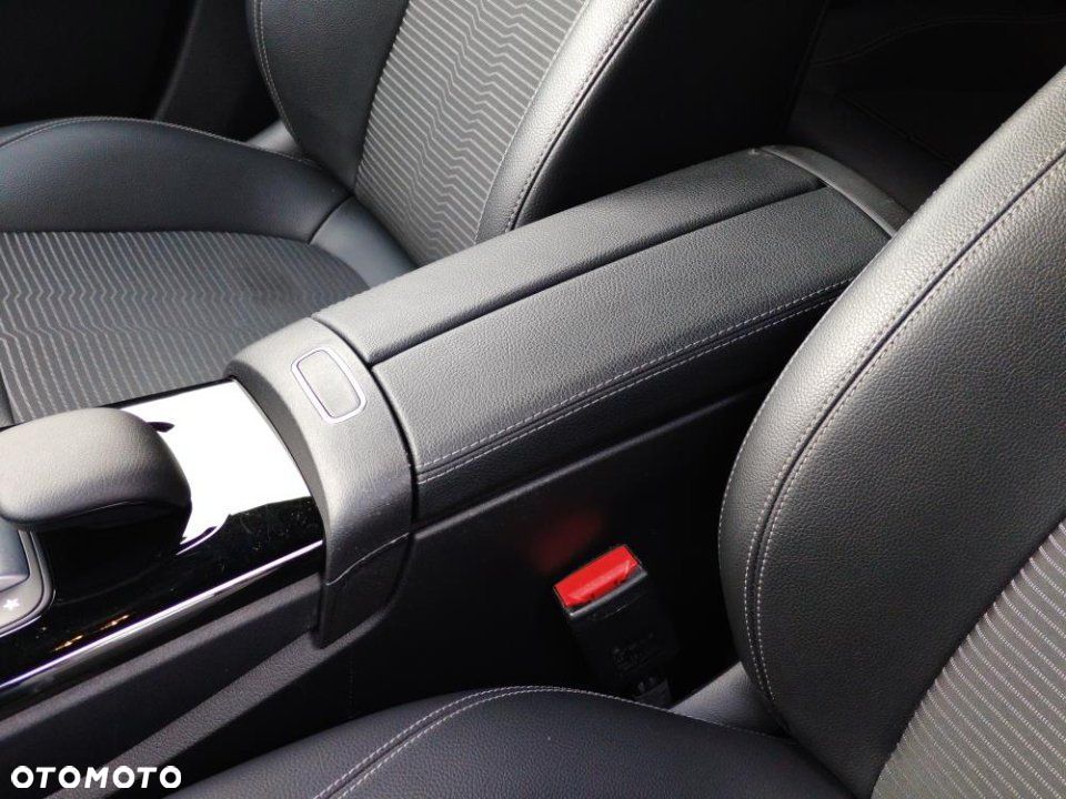 Mercedes-Benz CLA - 29