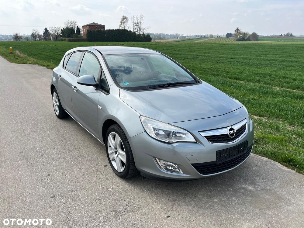 Opel Astra 1.4 T Cosmo - 3