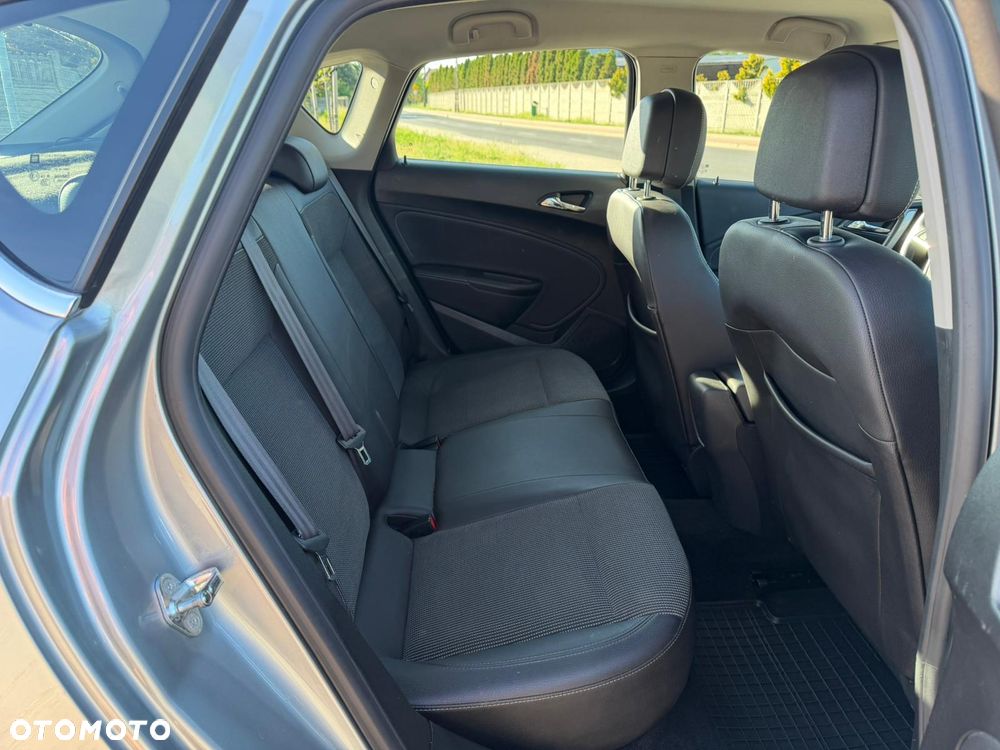 Opel Astra - 22