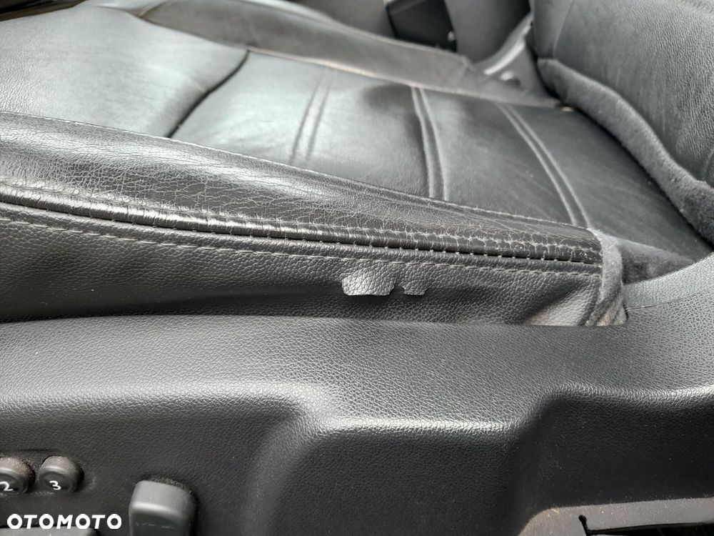 Renault Latitude - 22