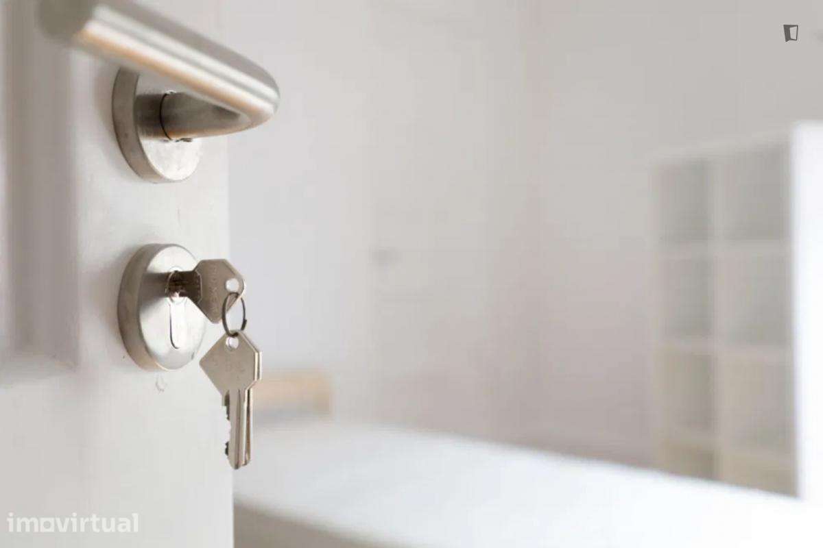 Quarto - localizado em Olaias Lisbon - Grande imagem: 2/13