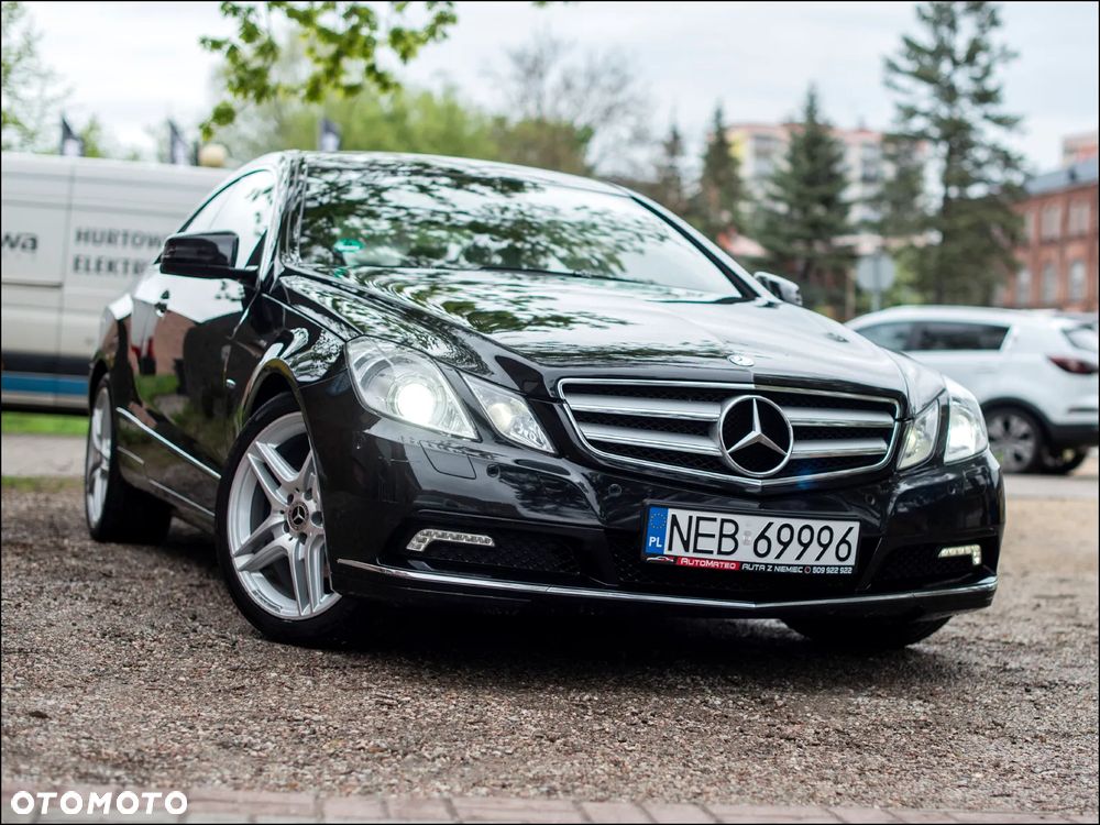 Mercedes-Benz Klasa E 250 BlueEFFICIENCY 7G-TRONIC Avantgarde - 2