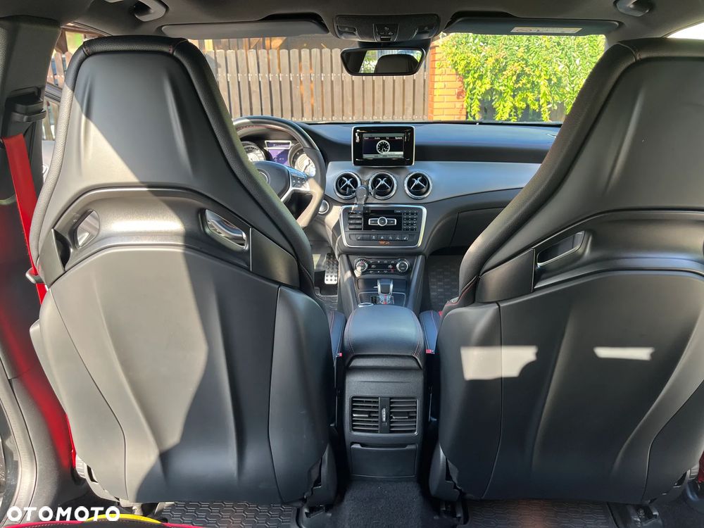 Mercedes-Benz GLA 45 AMG 4-Matic Edition 1 - 13