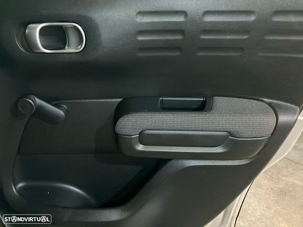 Citroën C3 Aircross 1.2 PureTech Shine - 21