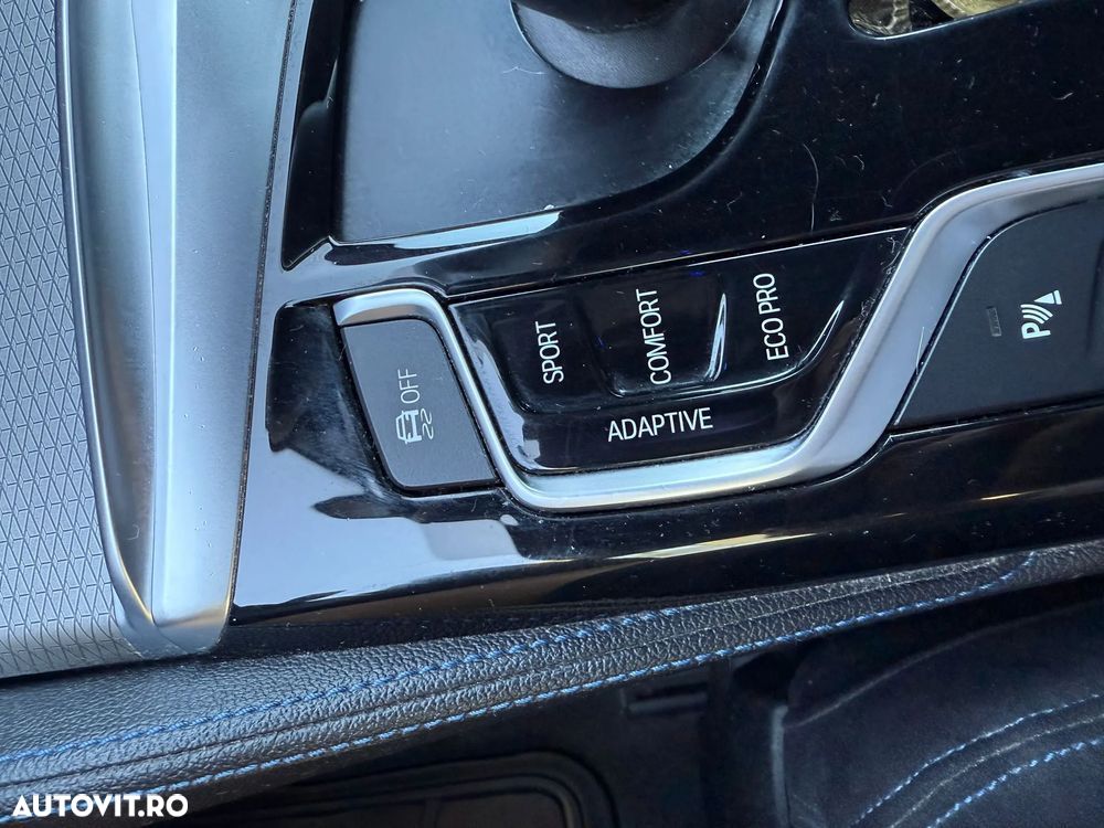 BMW Seria 5 530d xDrive AT - 35