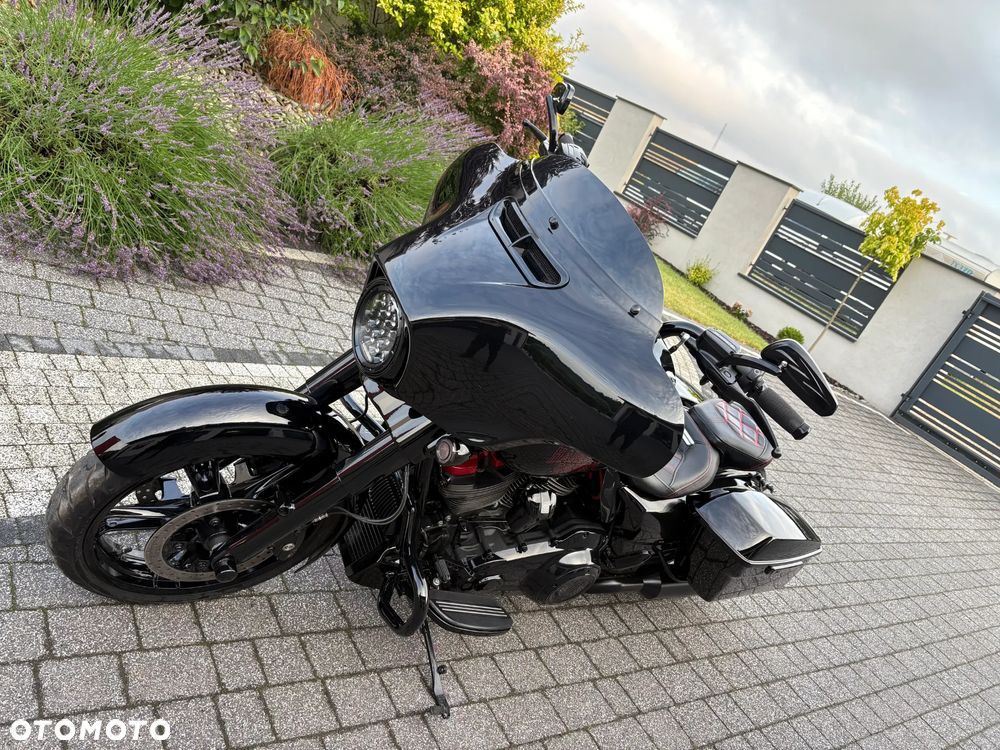 Harley-Davidson Touring Street Glide - 15