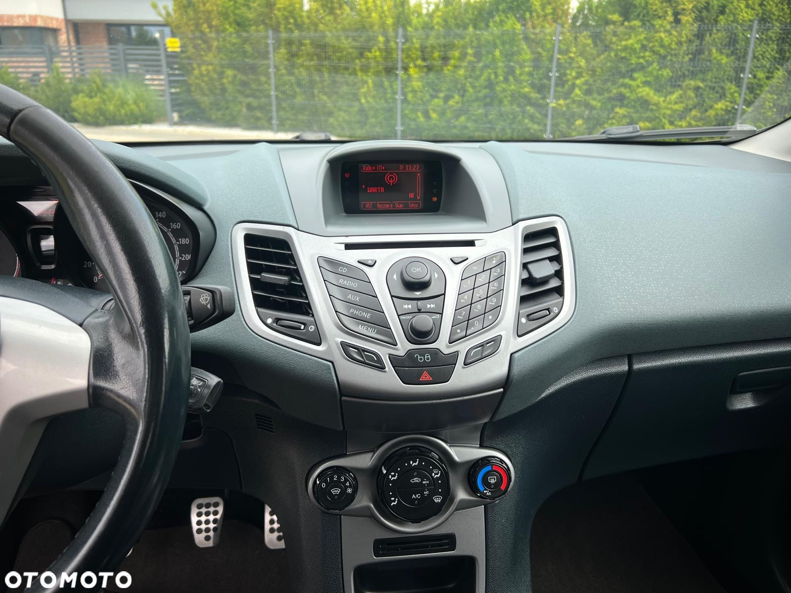 Ford Fiesta 1.25 Titanium X - 11