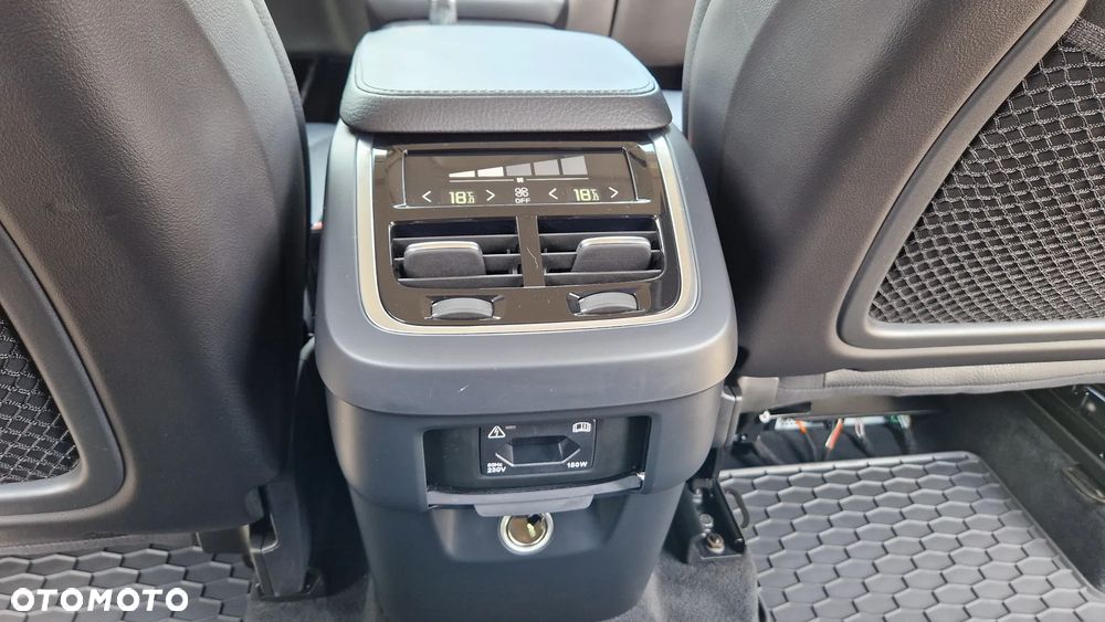 Volvo XC 90 D5 AWD Momentum 7os - 12