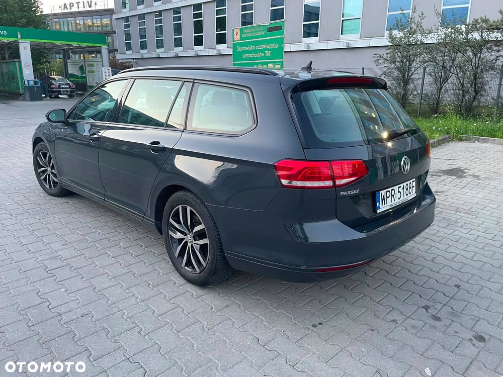 Volkswagen Passat 2.0 TDI BMT Trendline - 4