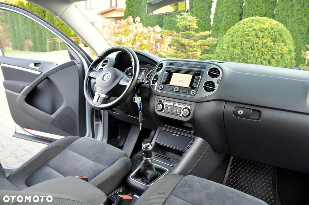 Volkswagen Tiguan - 24