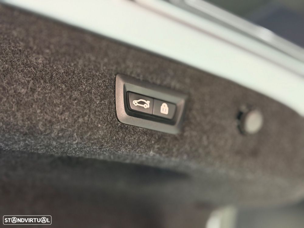 BMW 530 e iPerformance Line Luxury - 28