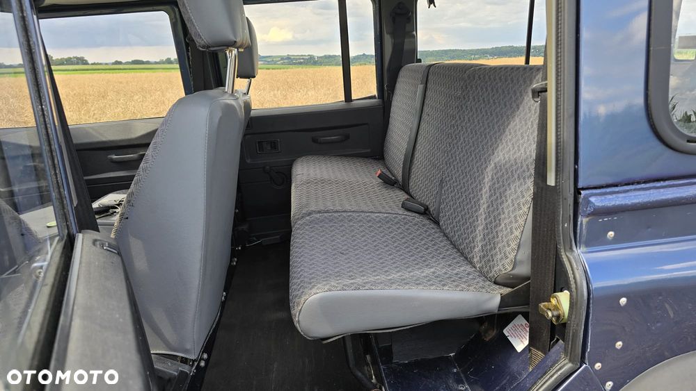 Land Rover Defender - 23