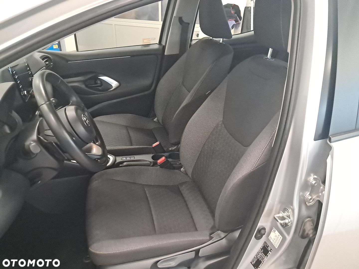 Toyota Yaris 1.5 Comfort CVT - 15