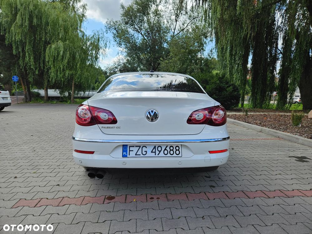 Volkswagen Passat CC - 8