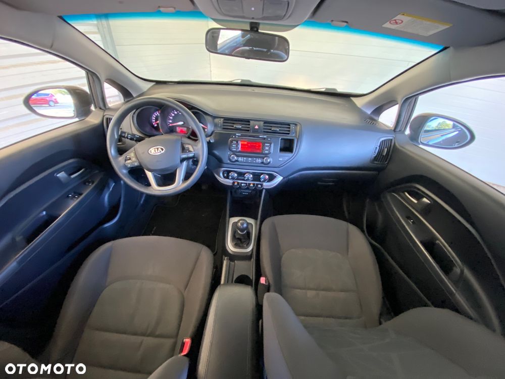 Kia Rio 1.2 M - 20