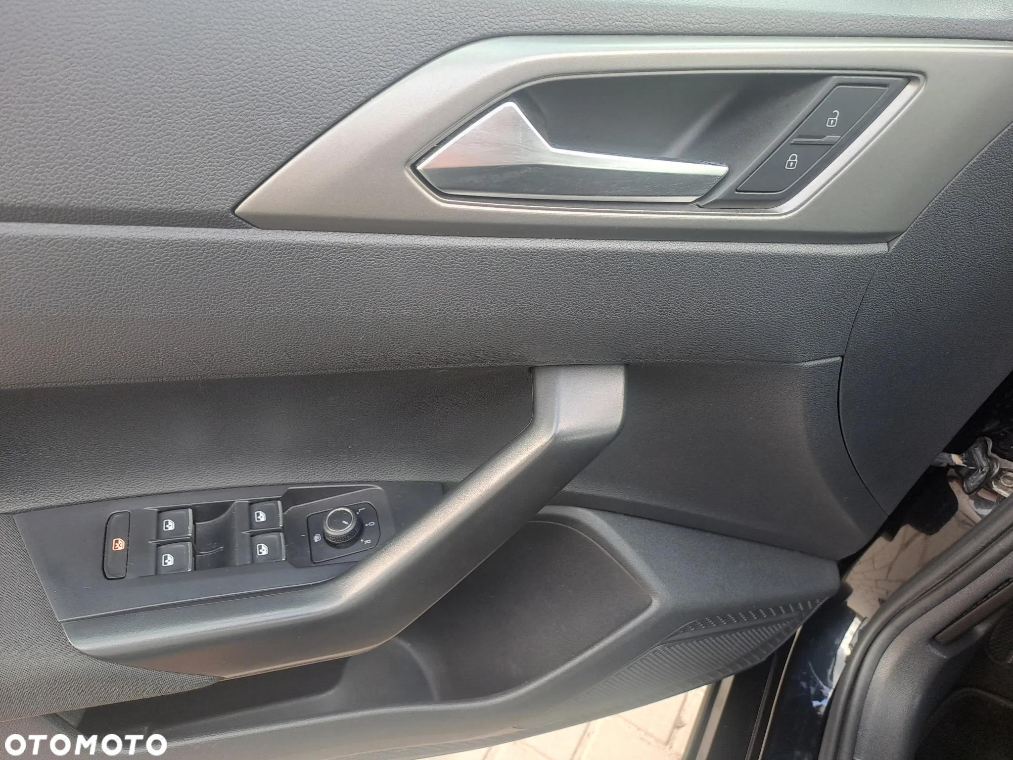 Volkswagen Polo 1.0 TSI Comfortline - 25