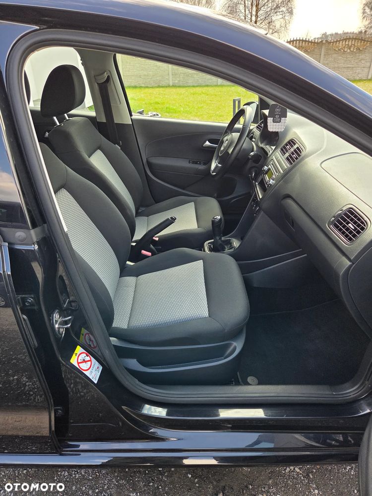 Volkswagen Polo 1.4 16V Comfortline - 29