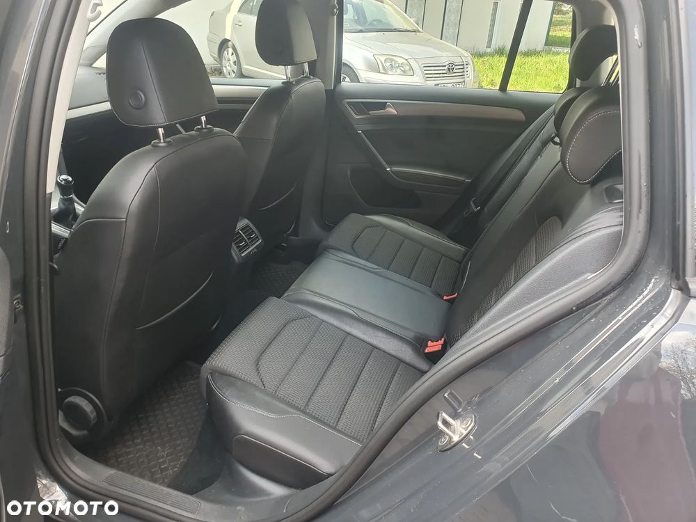 Volkswagen Golf 1.6 TDI BlueMotion Technology Lounge - 15