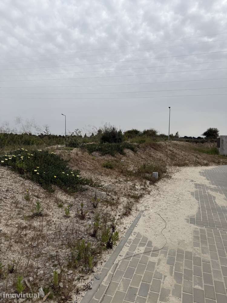 Terreno de gaveto 720m² em Belverde, com estudo lote mais alto da zona - Grande imagem: 5/6