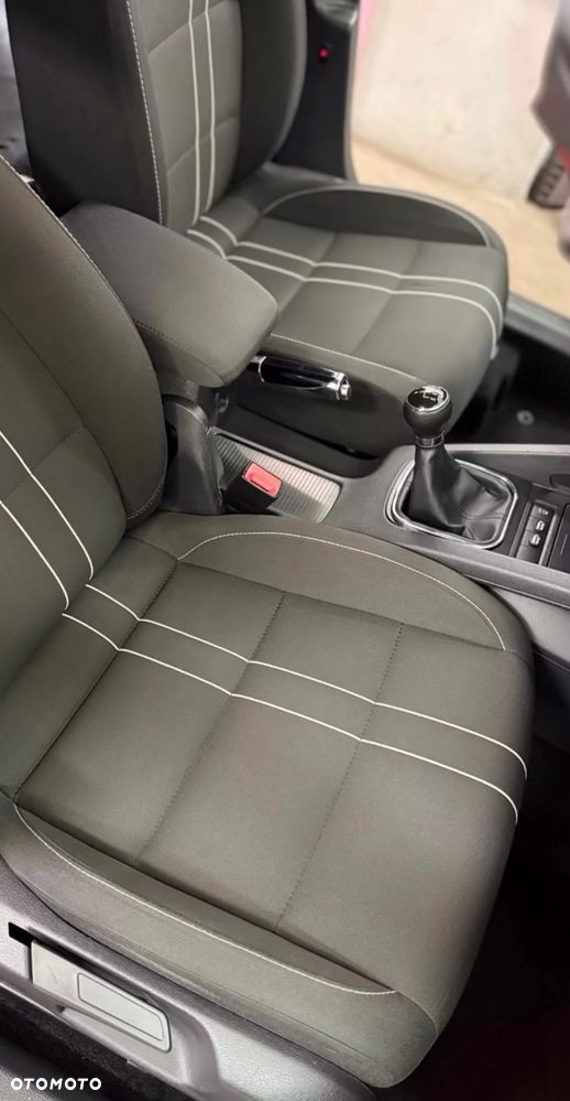Volkswagen Jetta 1.6 TDI DPF Comfortline - 12