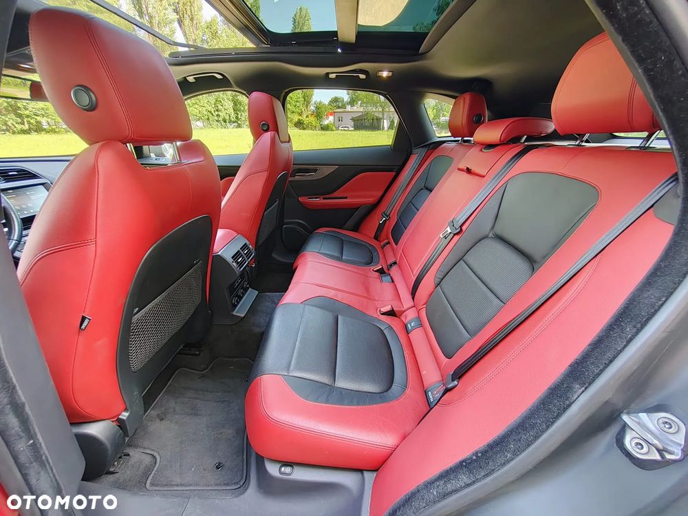 Jaguar F-Pace 3.0 V6 AWD S - 16