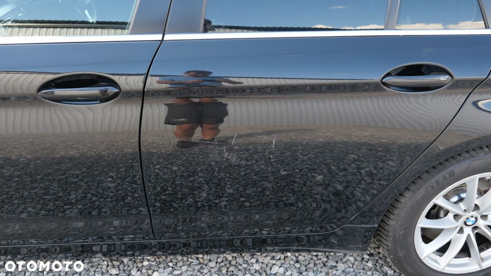 BMW Seria 5 530d xDrive - 2