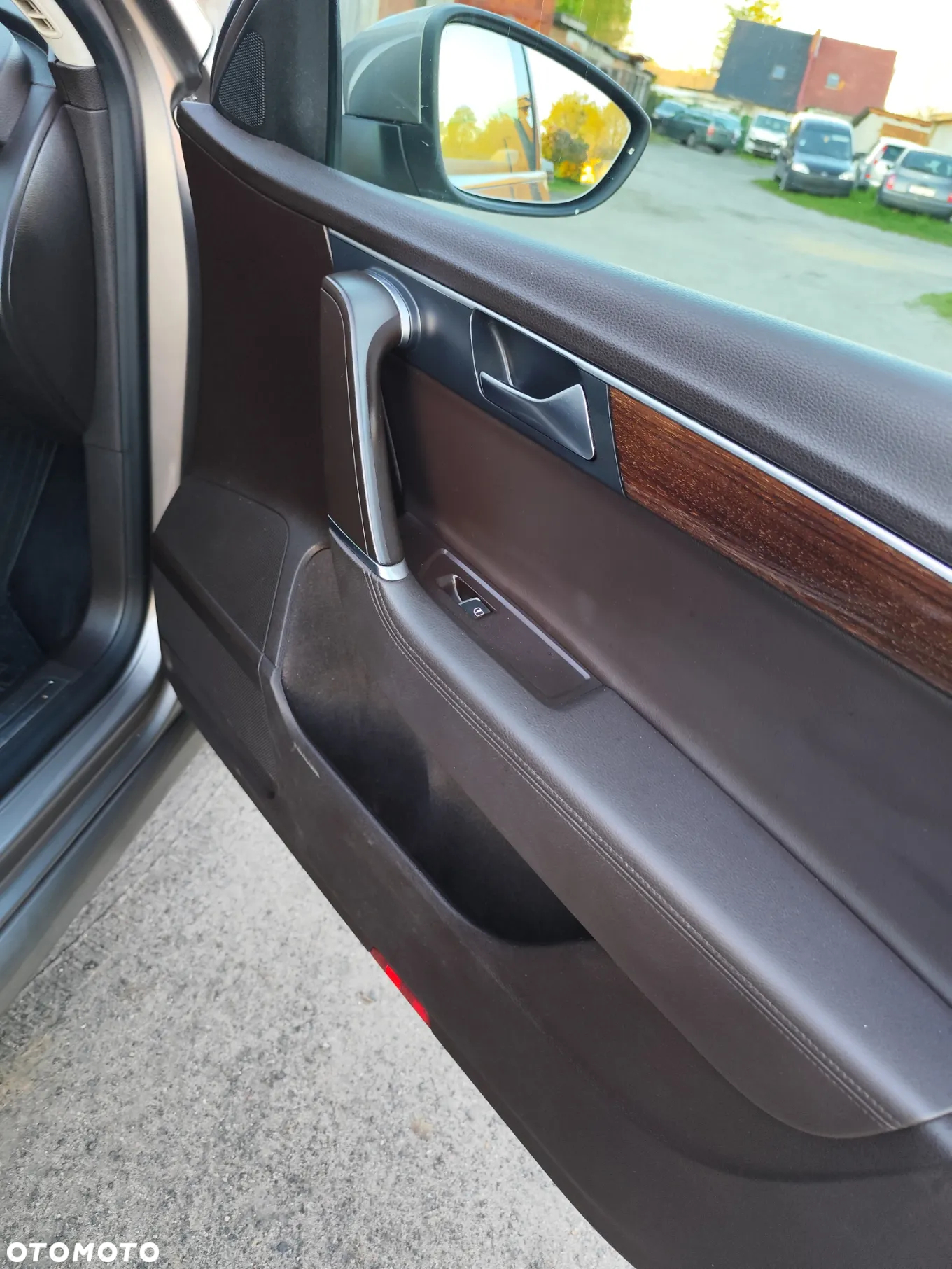 Volkswagen Passat 2.0 TDI DPF Highline - 19