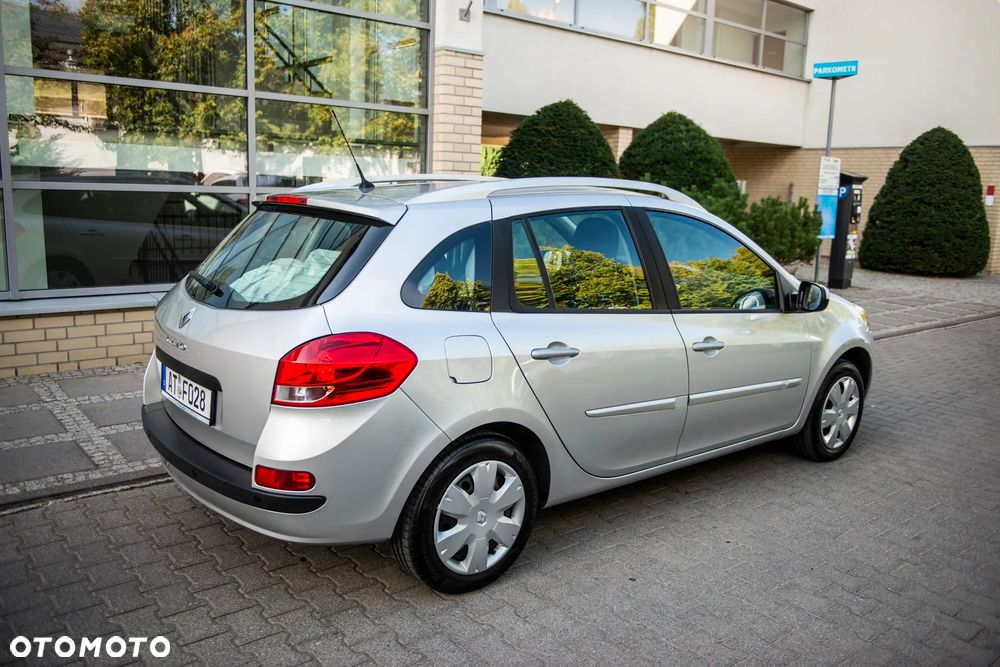 Renault Clio 1.2 16V Dynamique - 4