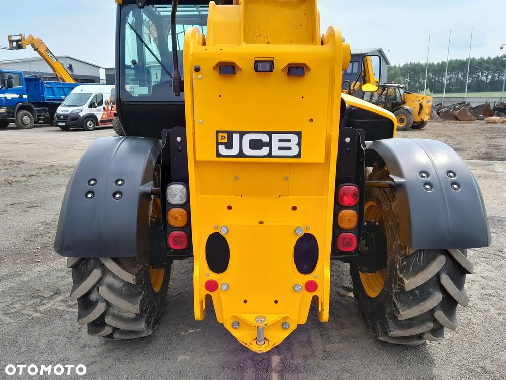 JCB 535-95 - 13