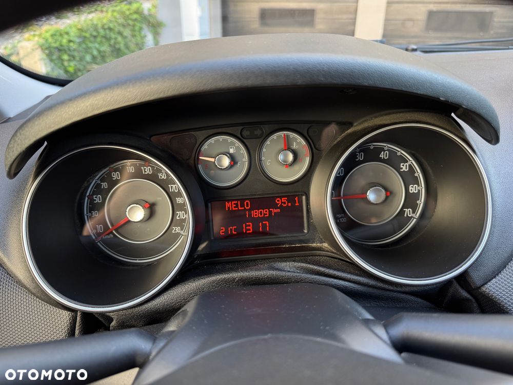 Fiat Punto Evo - 15