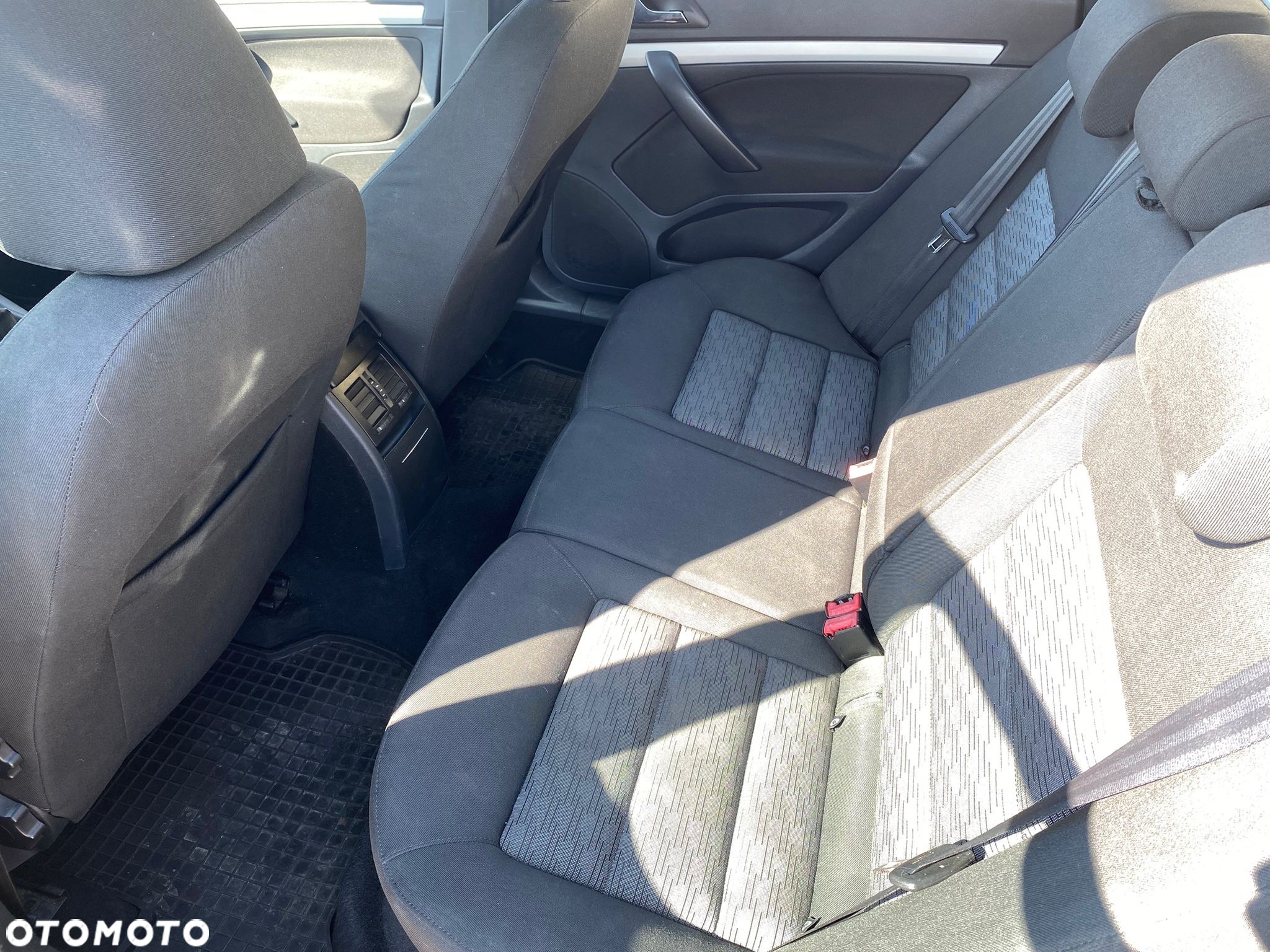 Skoda Octavia 1.6 TDI Ambiente - 9