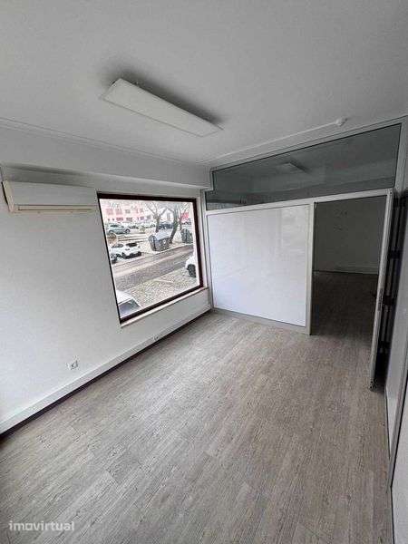 Espaço Comercial para Arrendar - Grande imagem: 3/5