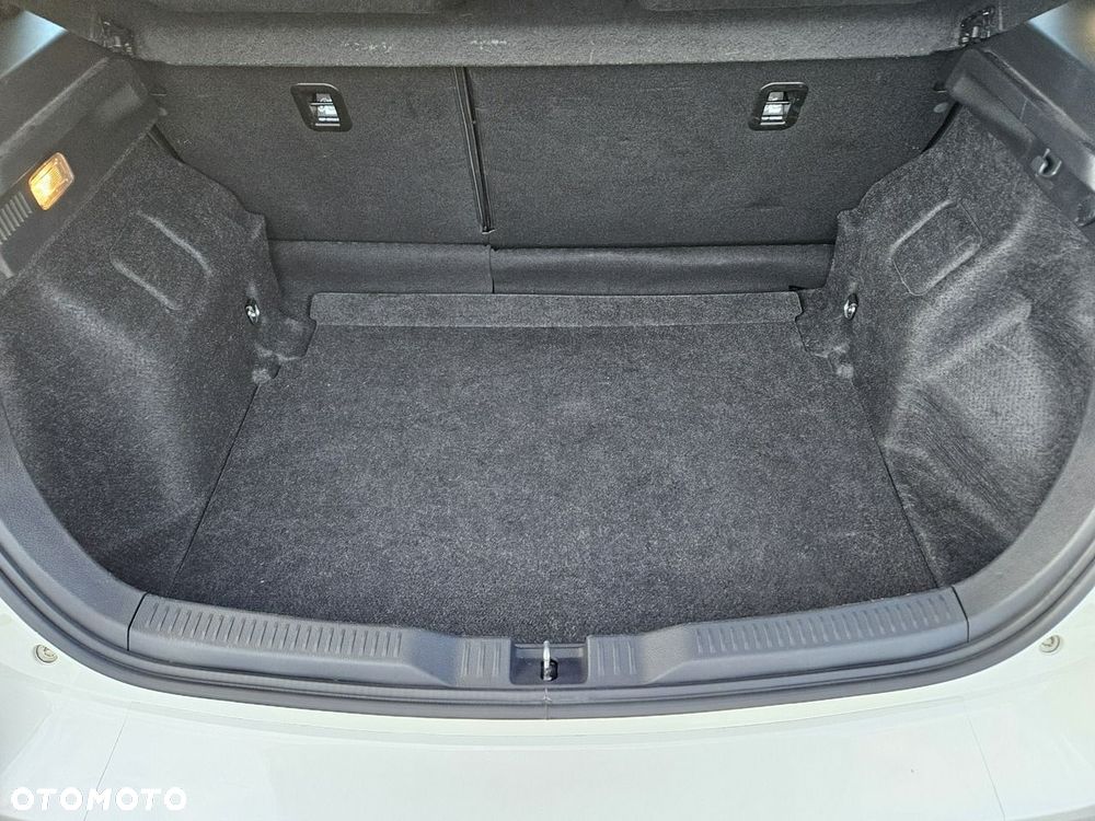 Toyota Auris - 21