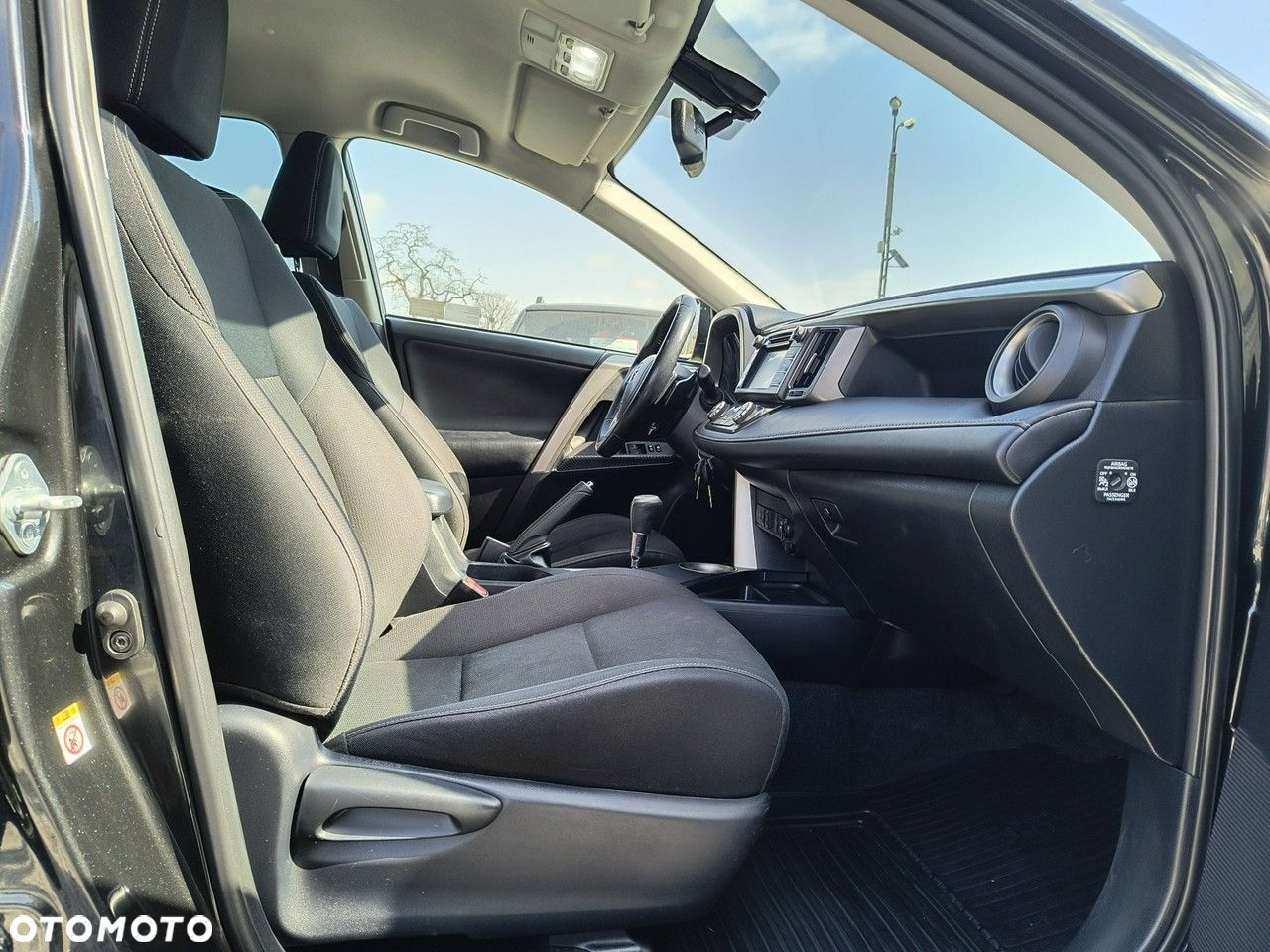 Toyota RAV4 - 16