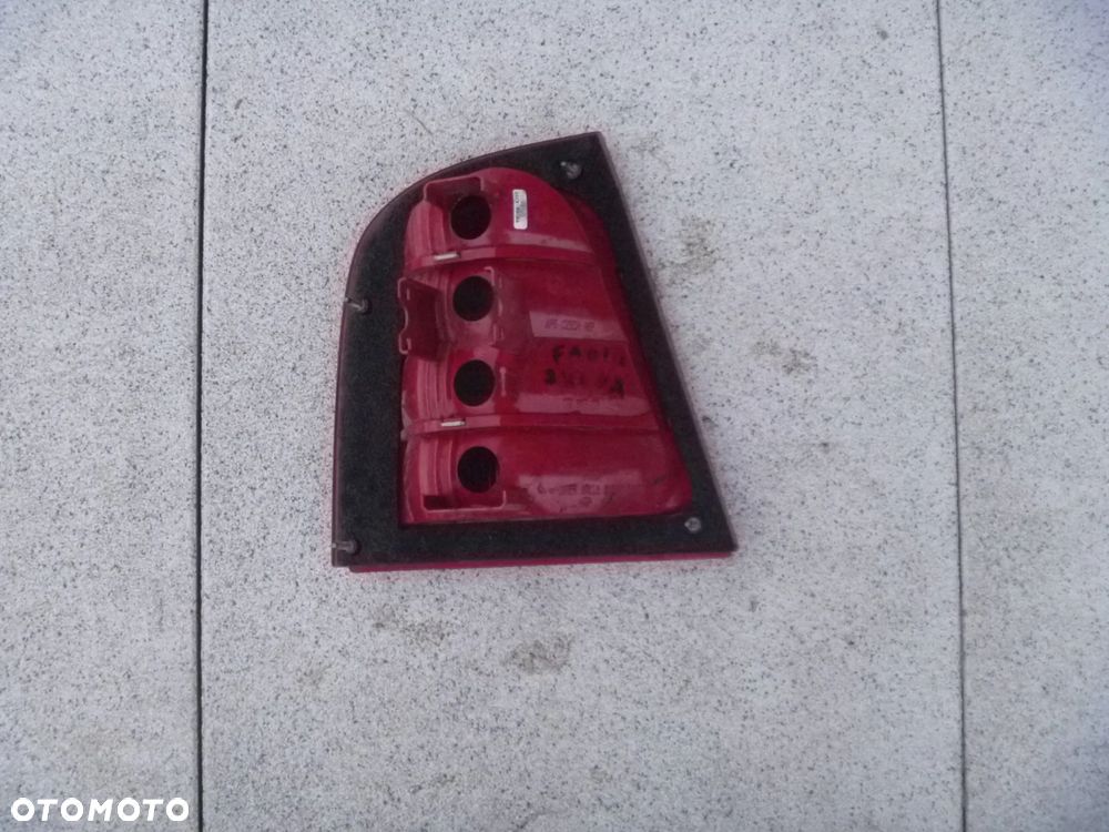 SKODA OCTAVIA 1 I LIFT LAMPA PRAWY TYŁ HB 1U6945096 ORYGINAŁ - 3