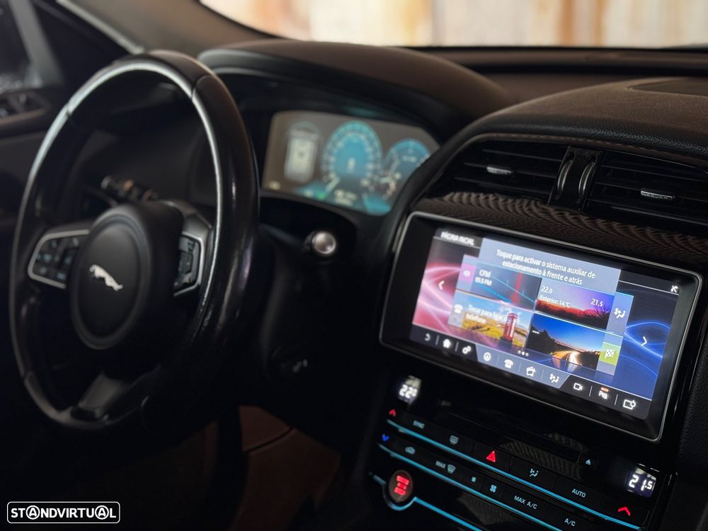 Jaguar F-Pace 2.0 i4D Pure - 21