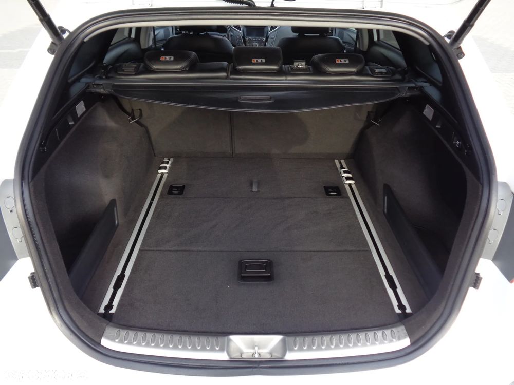 Hyundai i40 Kombi 1.7 CRDi DCT Premium - 13