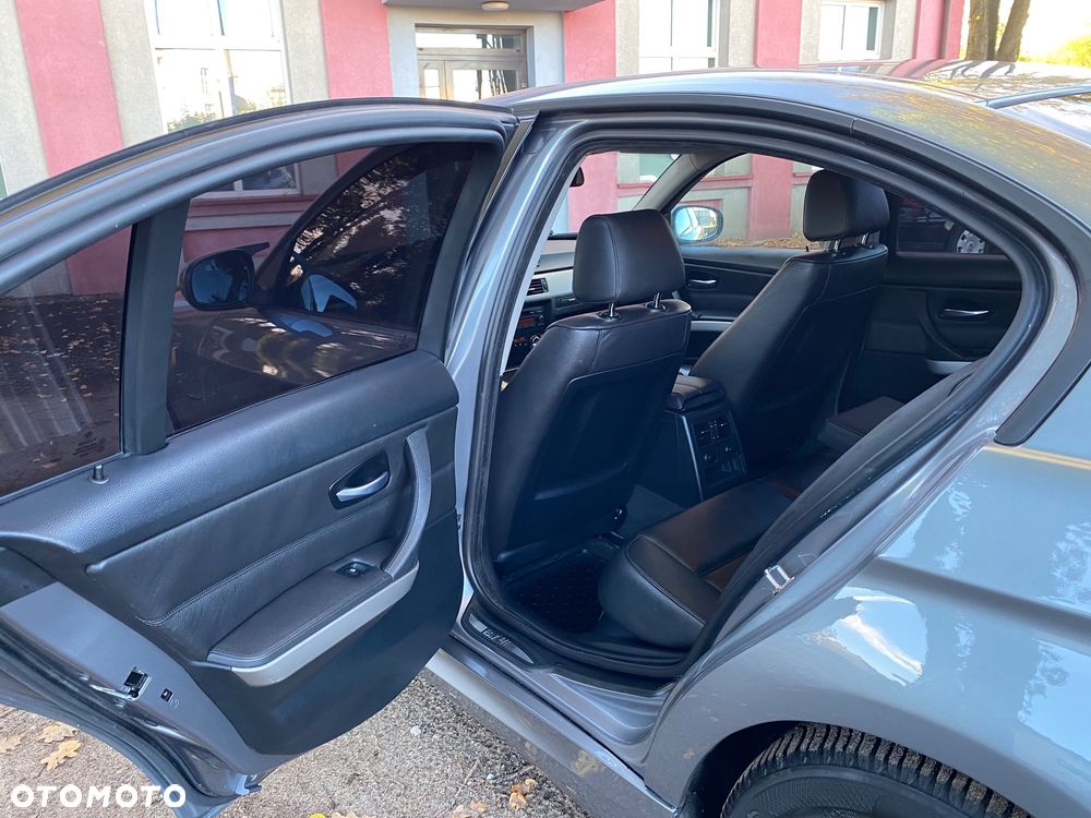 BMW Seria 3 - 18