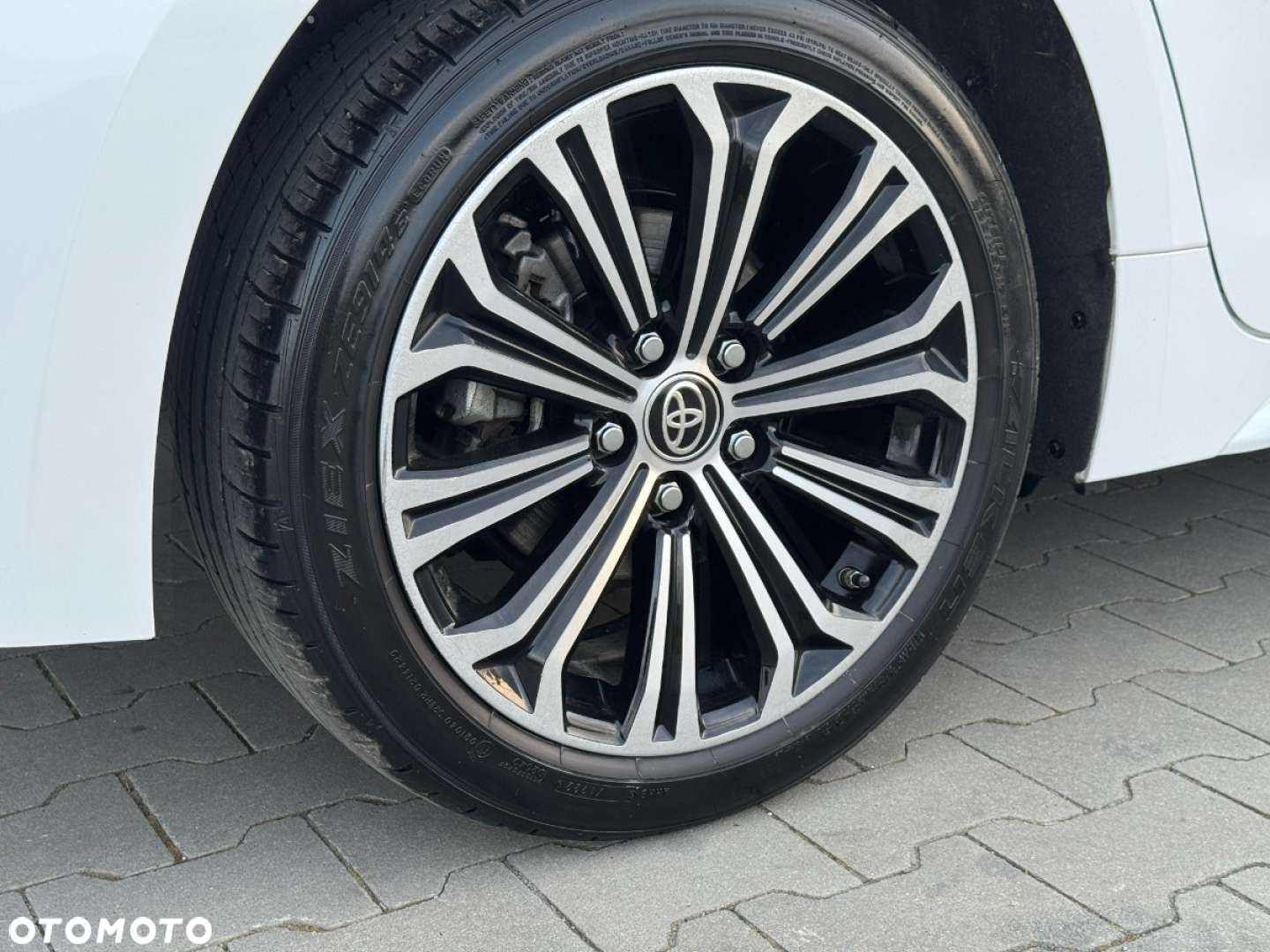 Toyota Corolla 1.8 Hybrid Active - 21