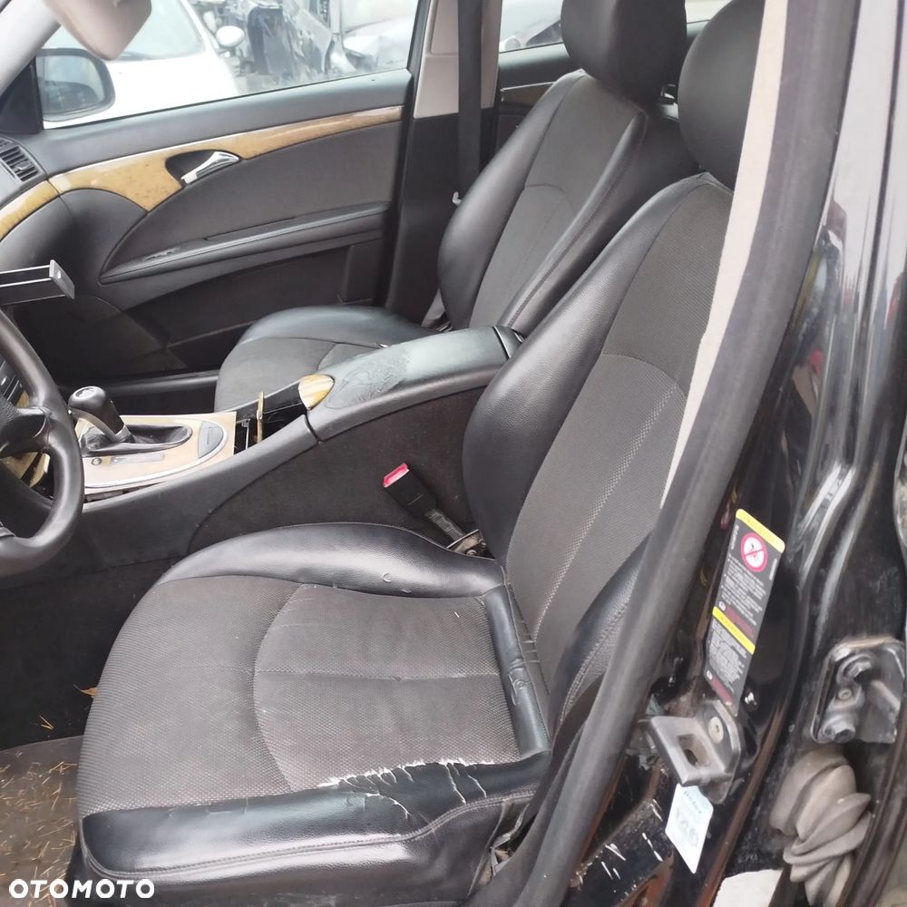 Mercedes W 211 na części . - 6