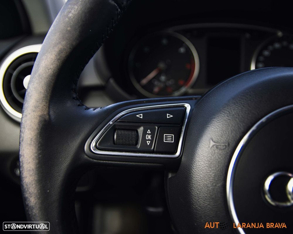 Audi A1 Sportback 1.6 TDI S-line - 22