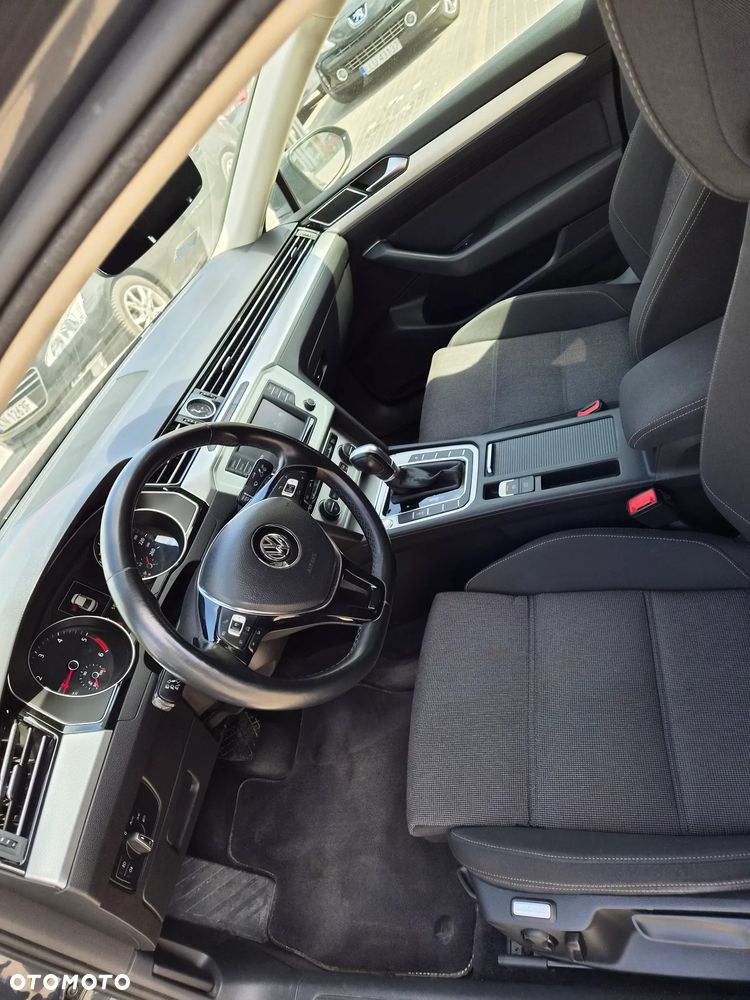 Volkswagen Passat 2.0 TDI BMT Comfortline DSG - 14