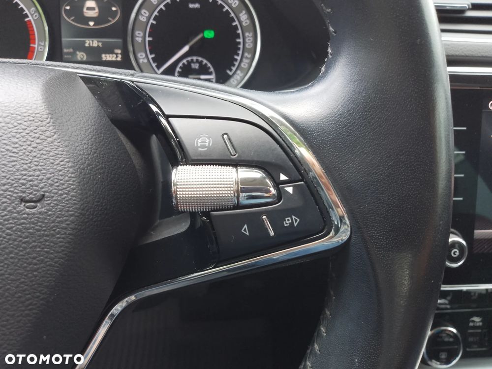 Skoda Superb 1.5 TSI Ambition DSG - 22