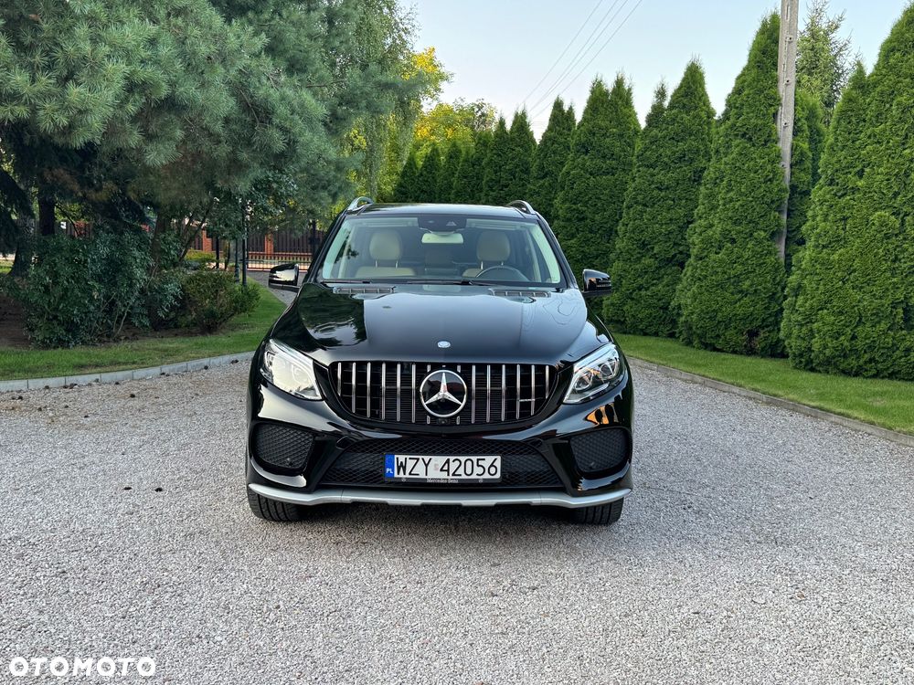 Mercedes-Benz GLE - 23