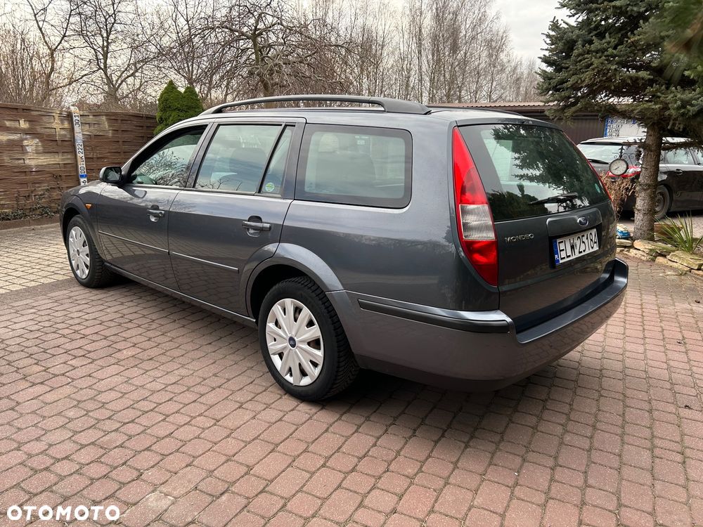 Ford Mondeo 2.0 Trend - 10