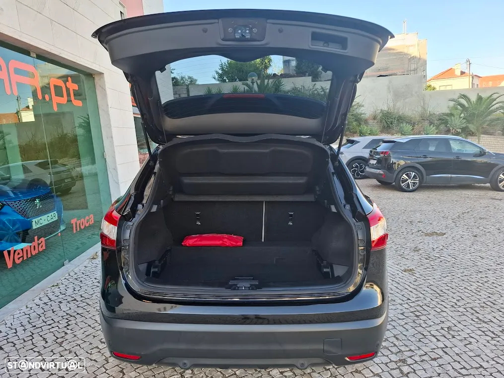 Nissan Qashqai 1.5 dCi Tekna Alcantara - 46