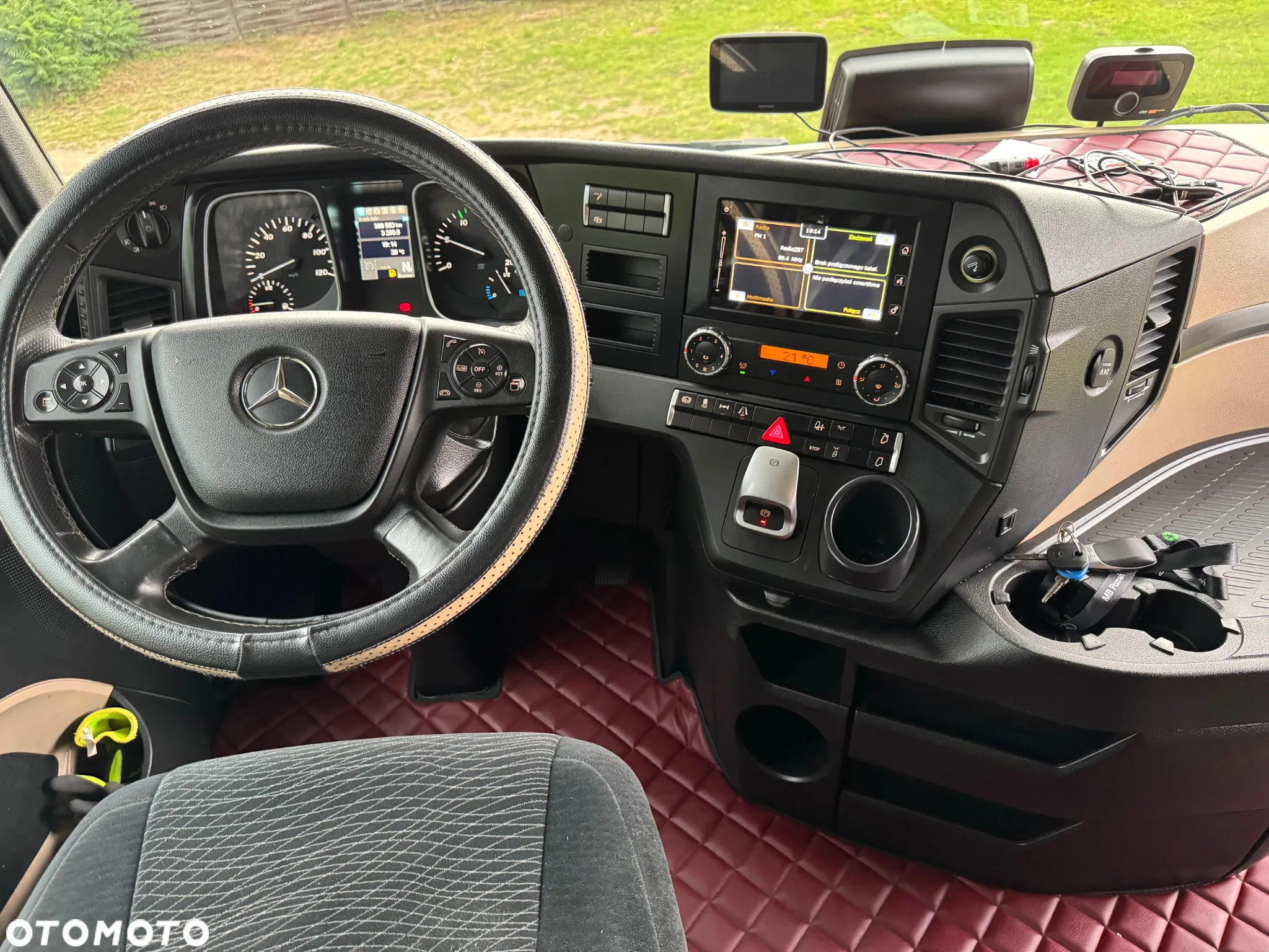 Mercedes-Benz ACTROS - 9