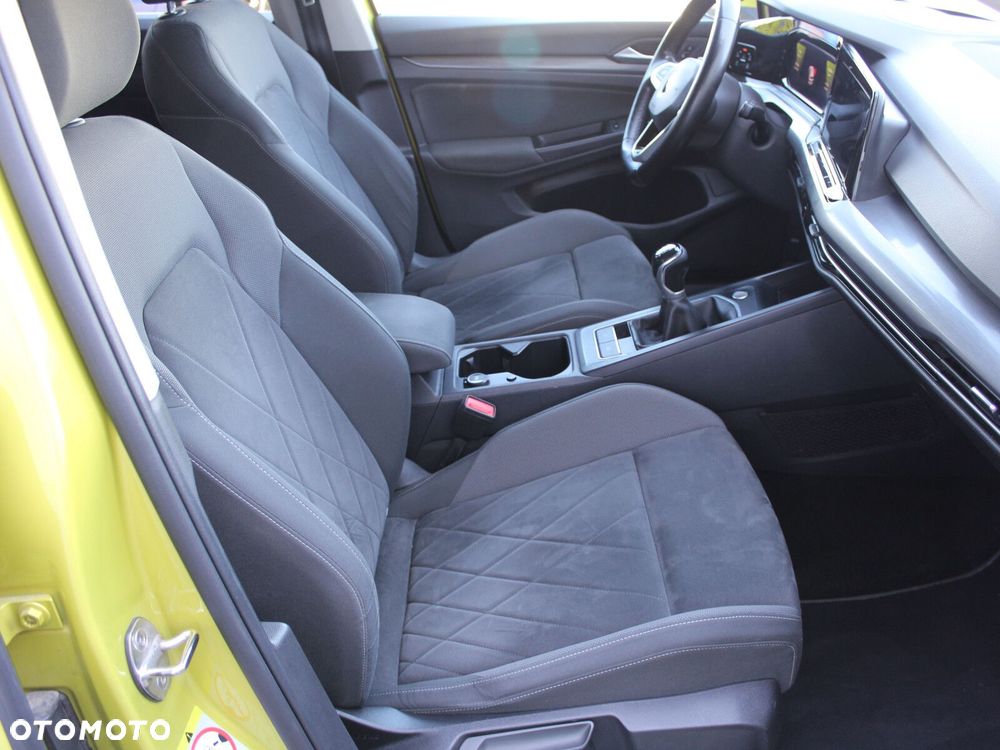 Volkswagen Golf - 16