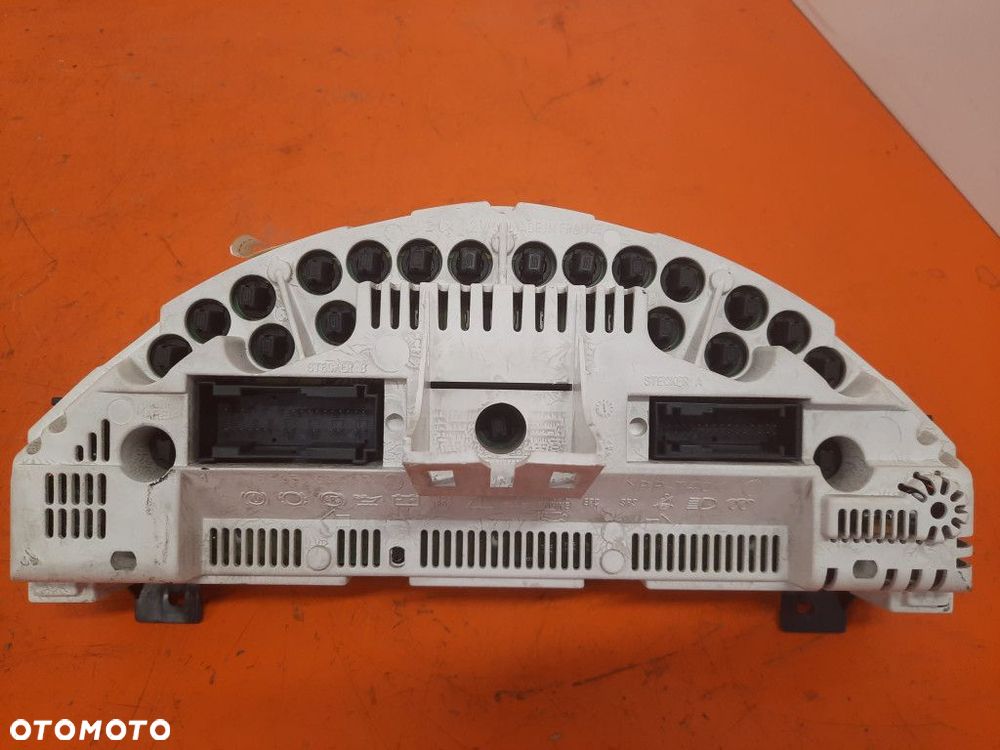 MERCEDES-BENZ A 160 W168 97-01 ZEGARY LICZNIK A1685404411 - 3