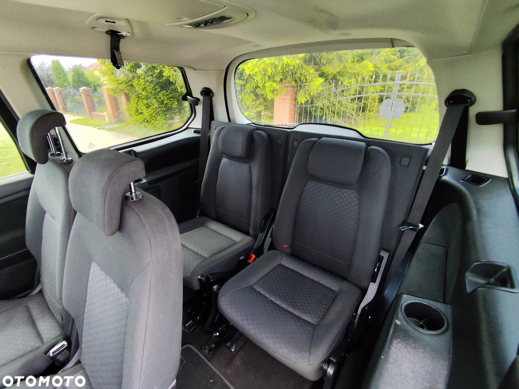 Ford Galaxy 2.0 TDCi Ghia - 12